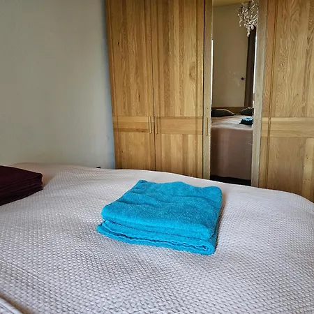 Bright Charming House With A Garten Balkony, Panoramic View And Full Equiped Kitchen דירה Pilisvörösvár