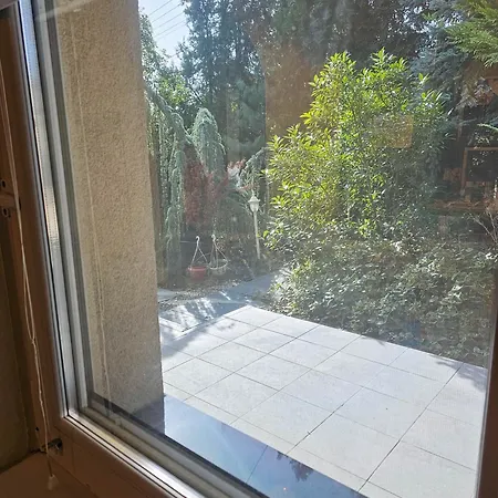 Bright Charming House With A Garten Balkony, Panoramic View And Full Equiped Kitchen דירה