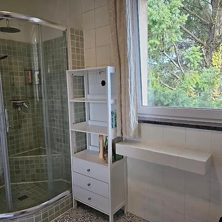 דירה Bright Charming House With A Garten Balkony, Panoramic View And Full Equiped Kitchen Pilisvörösvár