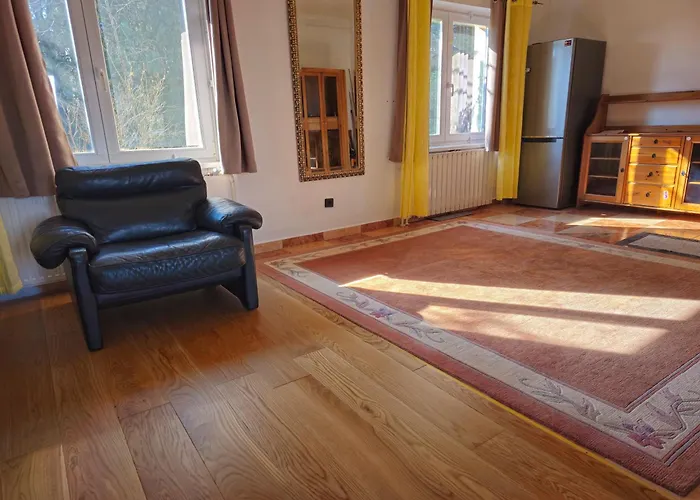 Bright Charming House With A Garten Balkony, Panoramic View And Full Equiped Kitchen Appartement